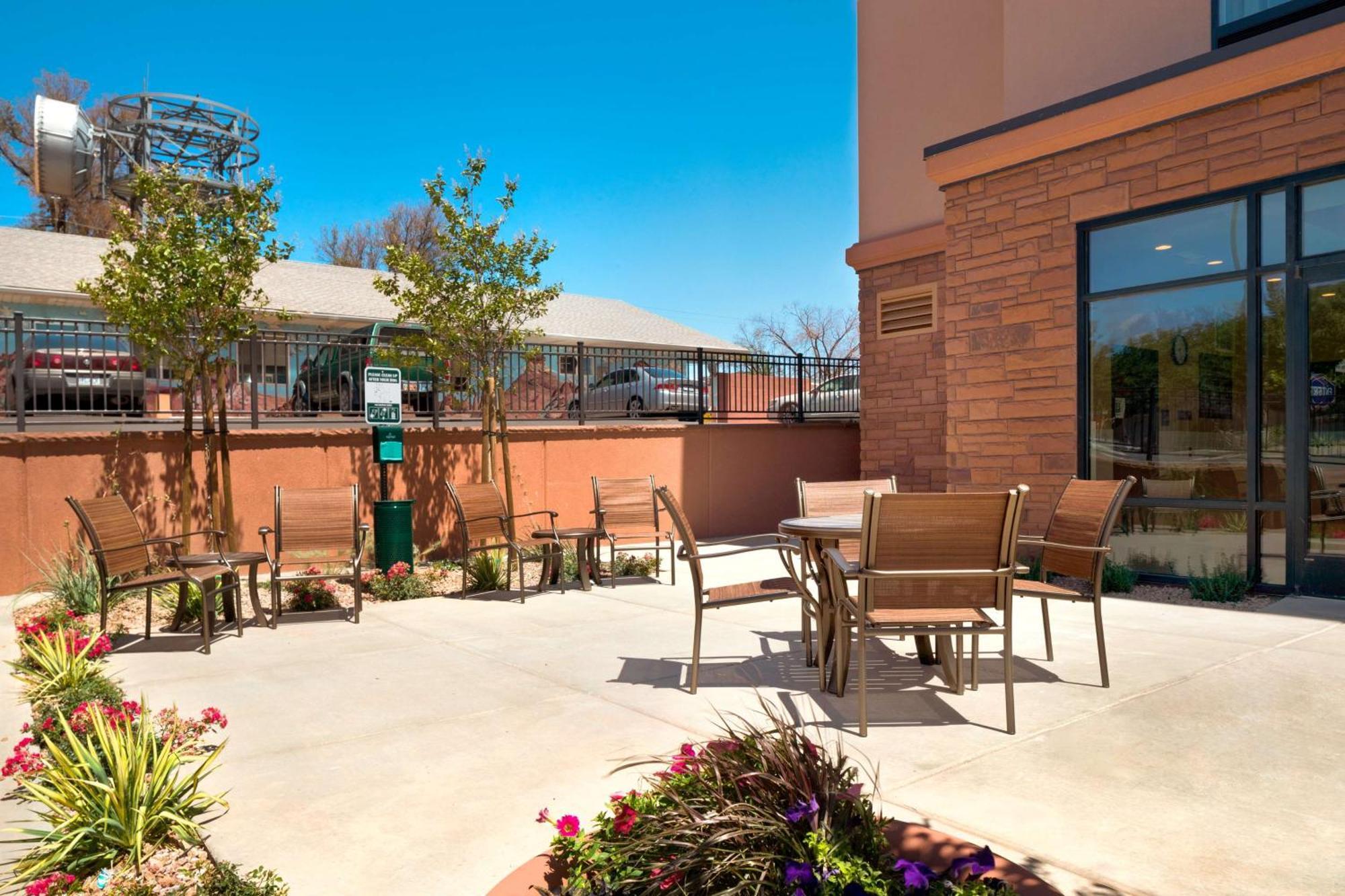 Hotel Hampton
